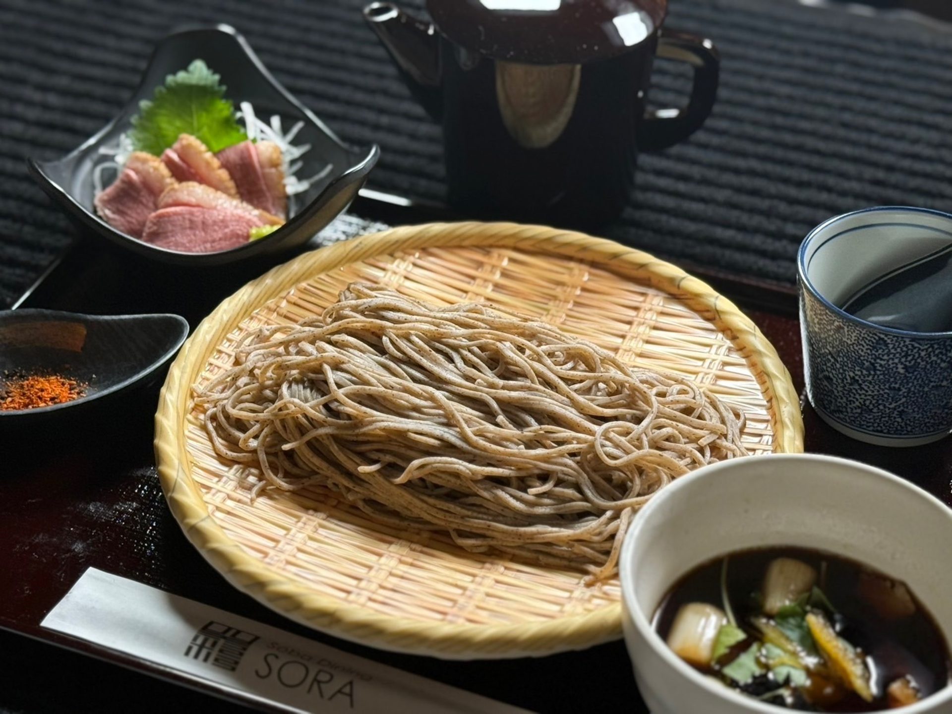 Goma zaru and ten zaru